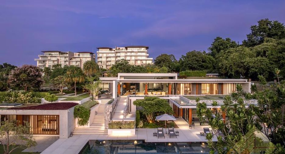 For sale 5 bedrooms house in Bang Saray, Pattaya