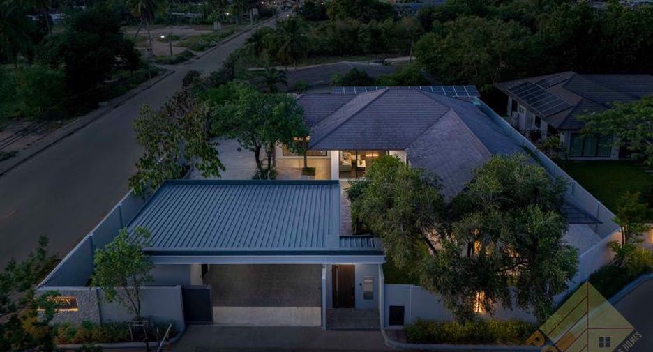 For rent 3 bedrooms house in Huay Yai, Pattaya