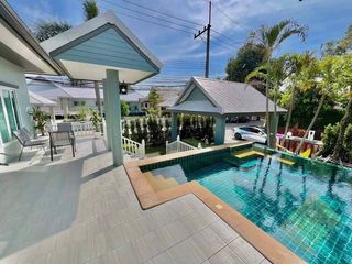Haus zur Miete mit 4 Zimmer in Bang Lamung, Chonburi