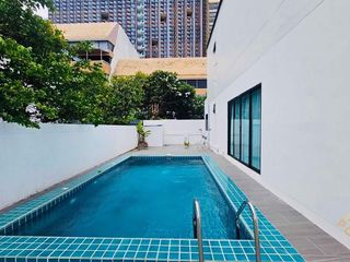 À louer 4 chambres maison à Bang Lamung, Chonburi