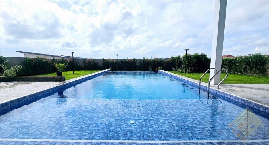 À vendre 5 chambres maison à Sattahip, Chonburi