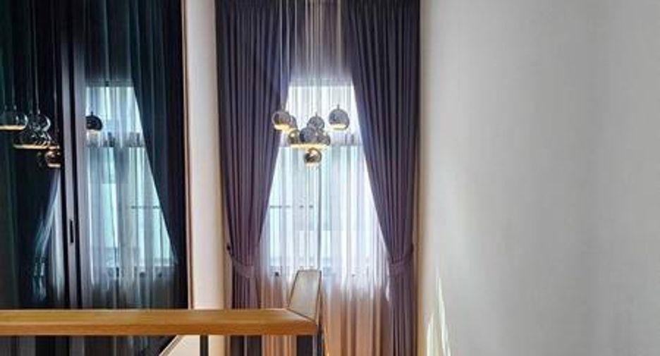 For sale 4 ベッドルーム house in East Pattaya, Pattaya