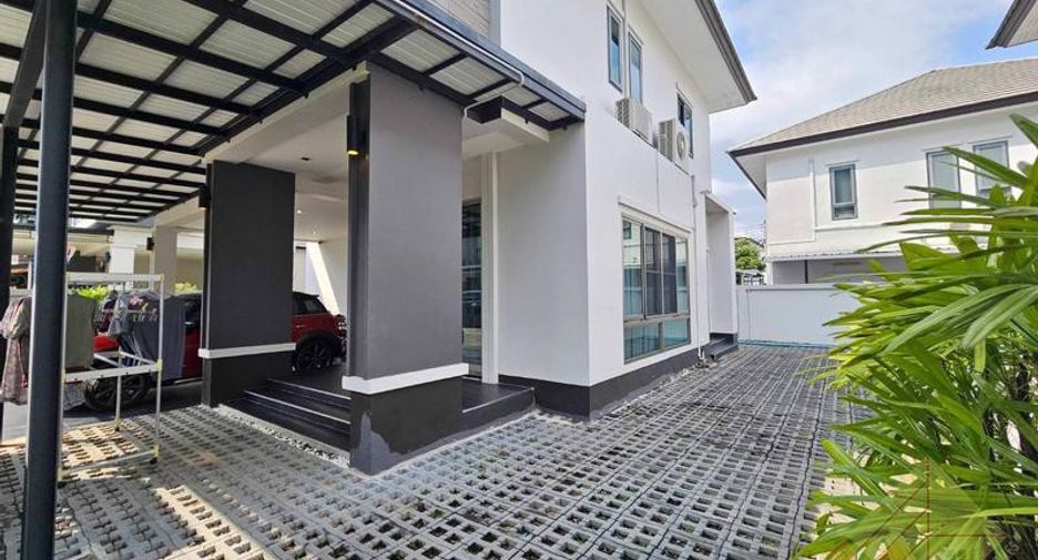 For sale 4 ベッドルーム house in East Pattaya, Pattaya