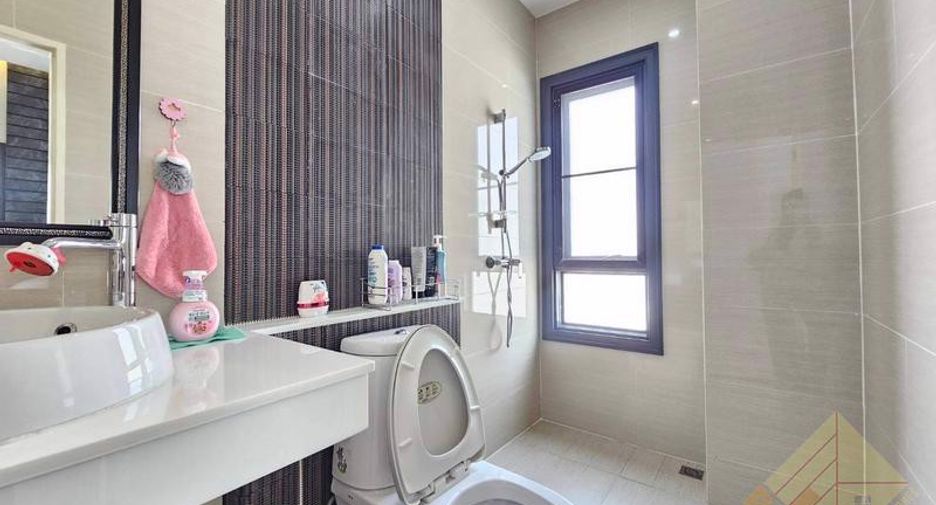 For sale 4 ベッドルーム house in East Pattaya, Pattaya
