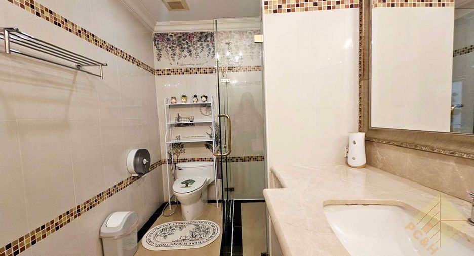 For rent そして for sale 2 ベッドルーム condo in South Pattaya, Pattaya
