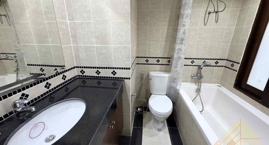 For sale 2 bedrooms condo in South Pattaya, Pattaya