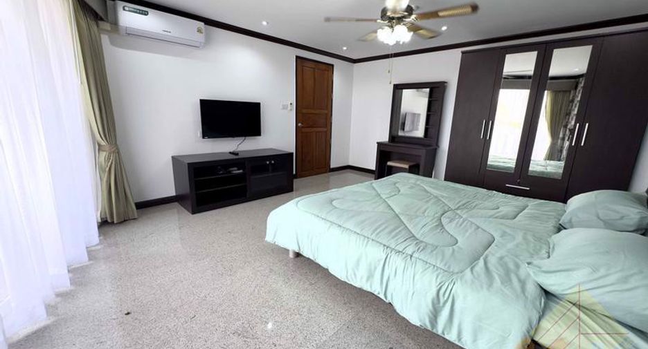 For sale 2 bedrooms condo in South Pattaya, Pattaya