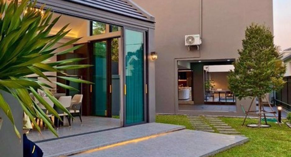 For sale 4 bedrooms house in East Pattaya, Pattaya