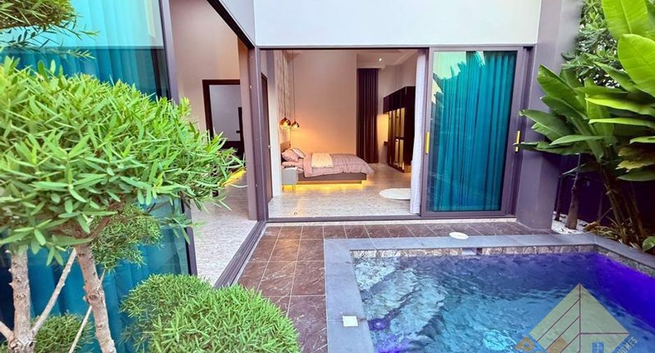 For sale 4 bedrooms house in East Pattaya, Pattaya