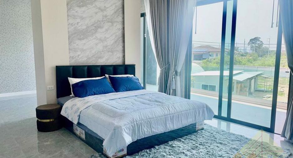 À louer et à vendre 5 chambres maison à East Pattaya, Pattaya