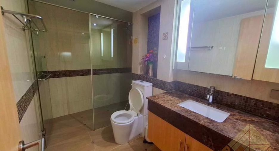 For sale 1 Beds condo in Pratumnak, Pattaya
