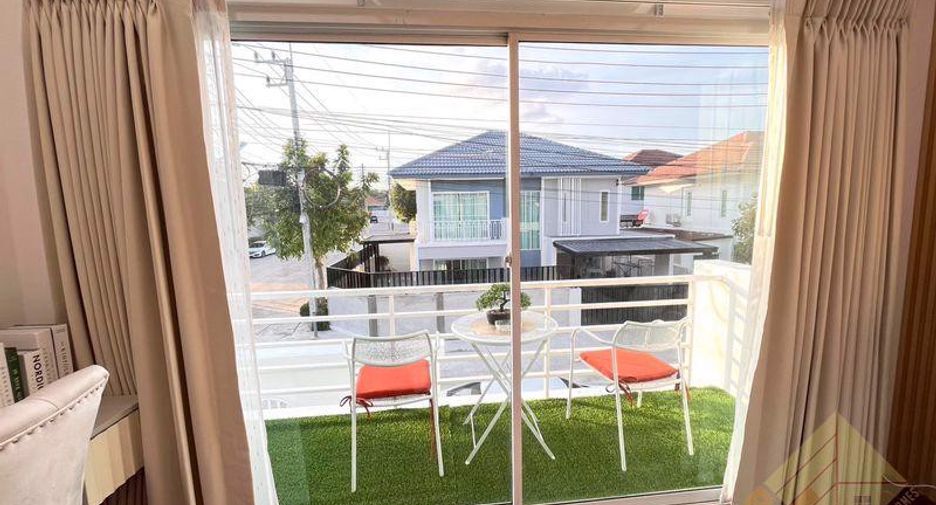 For sale 3 bedrooms house in East Pattaya, Pattaya