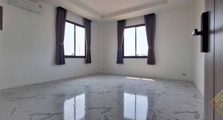 For rent 4 bedrooms house in East Pattaya, Pattaya