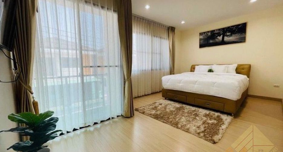 Haus zum Kauf mit 4 Zimmer in East Pattaya, Pattaya