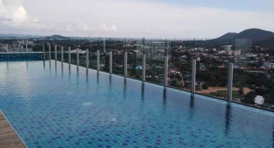 For sale 1 bed condo in Si Racha, Chonburi