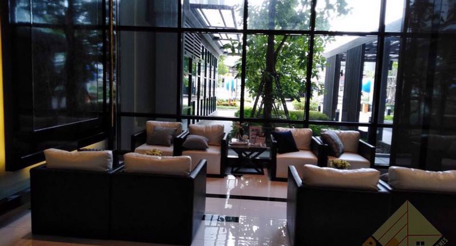 For sale 1 bed condo in Si Racha, Chonburi