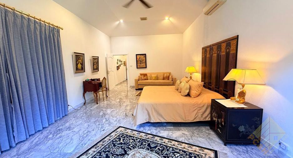For sale 5 bedrooms house in East Pattaya, Pattaya
