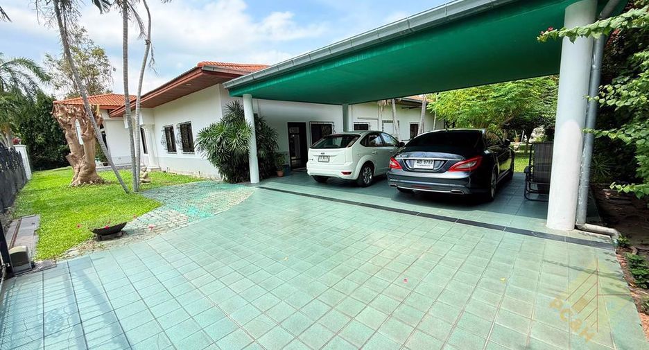 For sale 5 bedrooms house in East Pattaya, Pattaya
