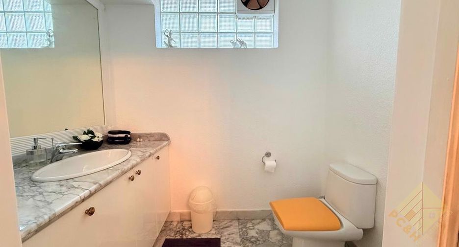 For sale 5 bedrooms house in East Pattaya, Pattaya