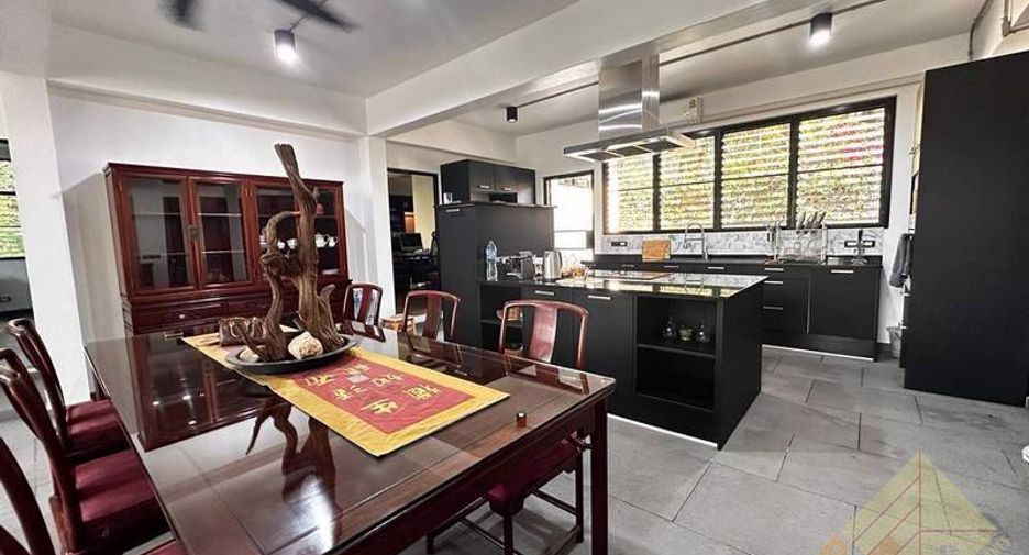 出售 4 卧室 独立屋 在 Sattahip, Chon Buri