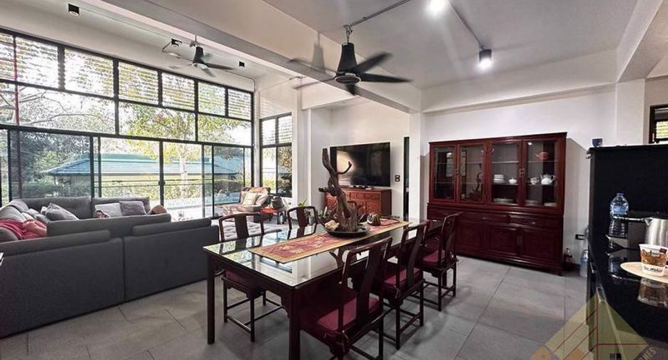 出售 4 卧室 独立屋 在 Sattahip, Chon Buri