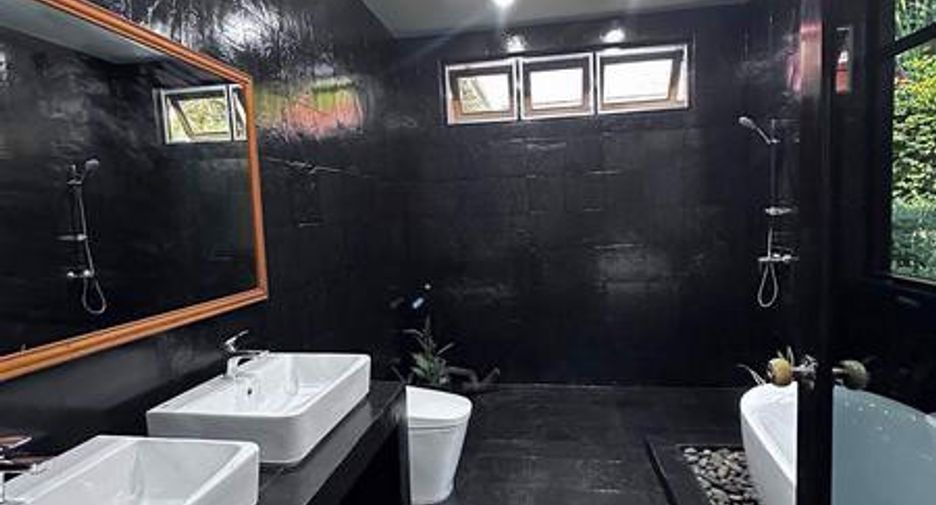 出售 4 卧室 独立屋 在 Sattahip, Chon Buri