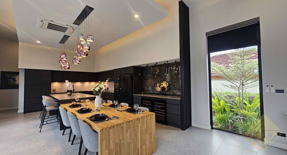 ขาย 4 ห้องนอน บ้านเดี่ยว ใน พัทยาตะวันออก, พัทยา