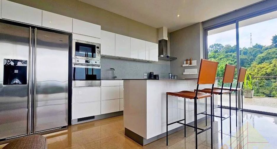 For sale 3 ベッドルーム condo in Sattahip, Chonburi