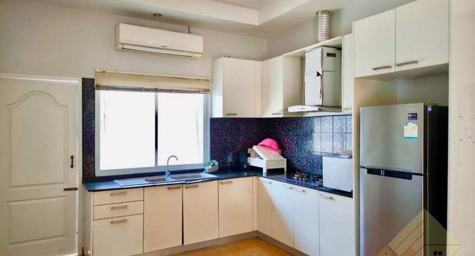 For sale 3 ベッドルーム house in Huay Yai, Pattaya