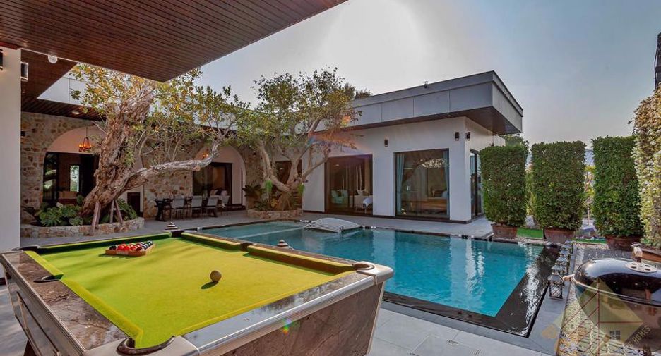 For rent 5 bedrooms house in Huay Yai, Pattaya
