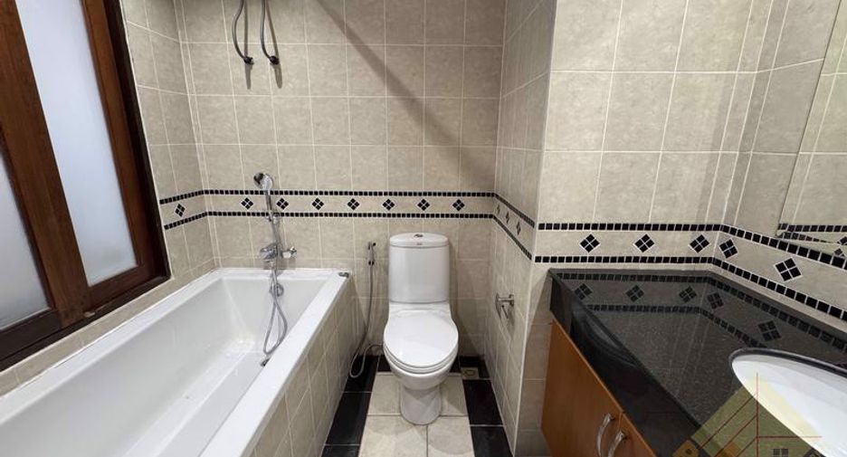 For sale 2 bedrooms condo in South Pattaya, Pattaya