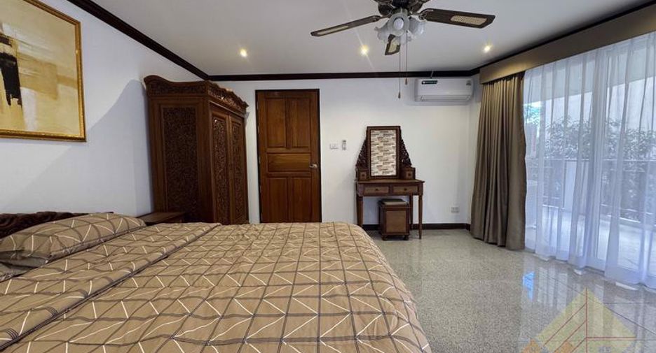 For sale 2 bedrooms condo in South Pattaya, Pattaya