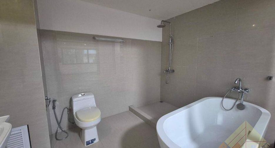 For sale 8 bedrooms townhouse in Pratumnak, Pattaya