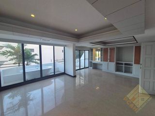 For sale 8 bedrooms townhouse in Bang Lamung, Chonburi