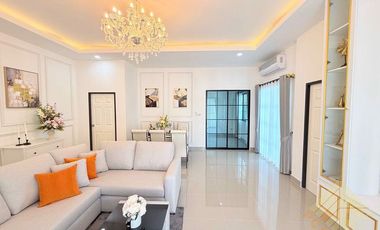 For sale 3 ベッドルーム house in East Pattaya, Pattaya