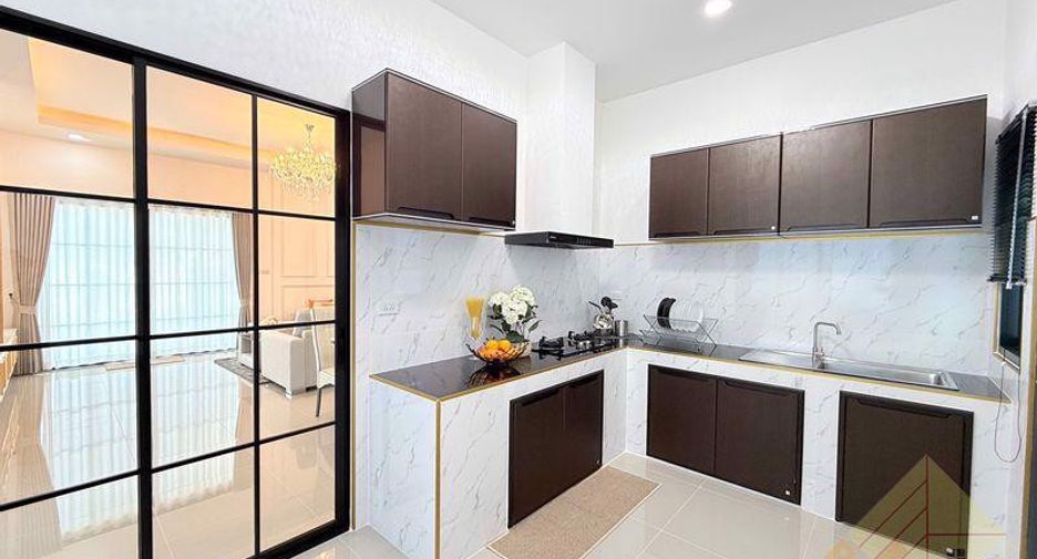 Casa en venta de 3 habitaciones en East Pattaya, Pattaya