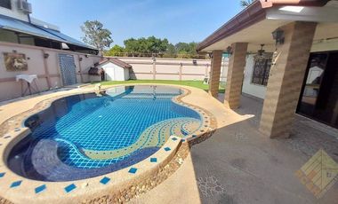 For sale 4 ベッドルーム house in East Pattaya, Pattaya