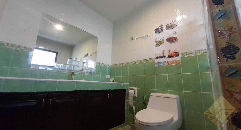 Casa en venta de 4 habitaciones en East Pattaya, Pattaya
