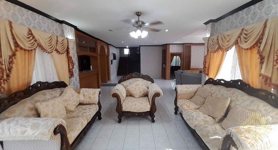 Casa en venta de 4 habitaciones en East Pattaya, Pattaya