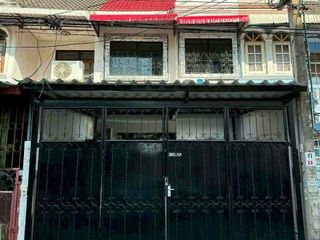 Reihenhaus zur Miete mit 3 Zimmer in Phra Khanong, Bangkok