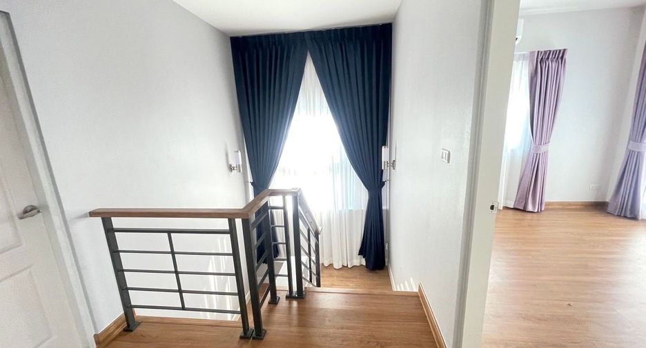 Haus zur Miete mit 4 Zimmer in Bang Phli, Samut Prakan