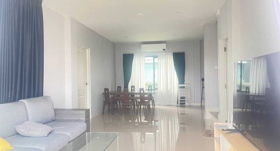 Haus zur Miete mit 4 Zimmer in Bang Phli, Samut Prakan