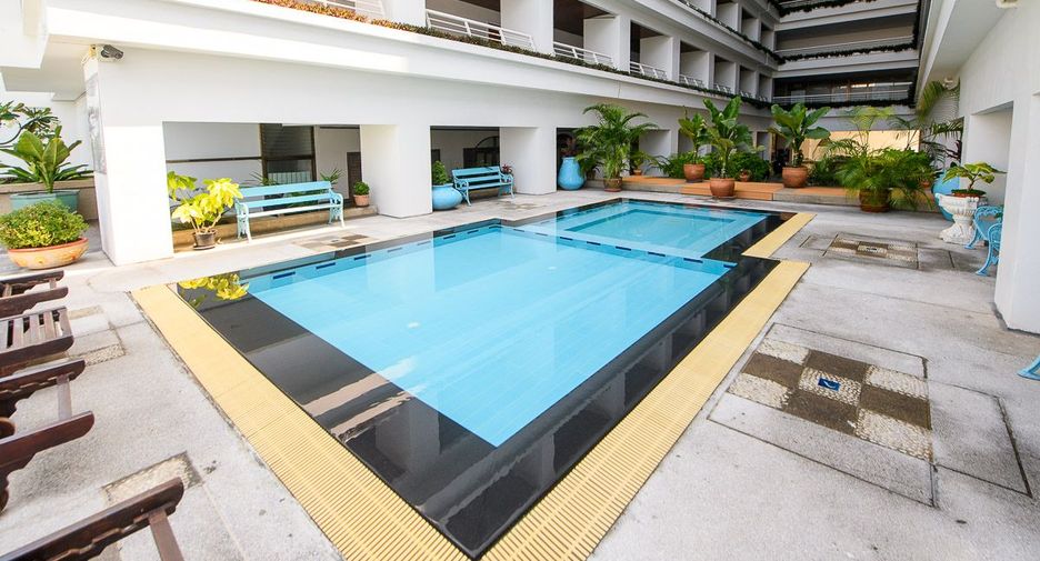 For sale 1 bed condo in Pratumnak, Pattaya
