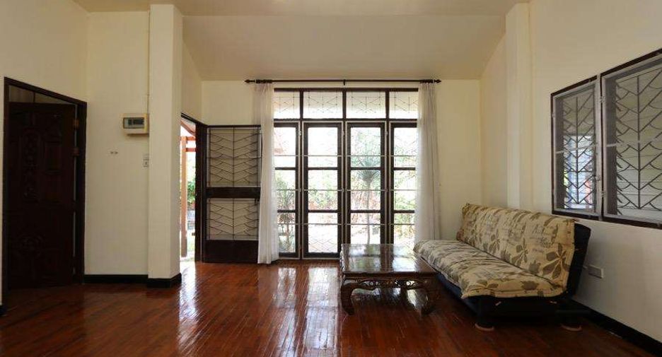 For sale 3 bedrooms house in Mueang Chiang Mai, Chiang Mai
