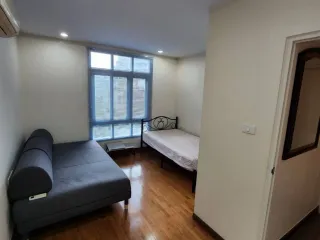 Wohnung zur Miete mit 2 Zimmer in Yan Nawa, Bangkok