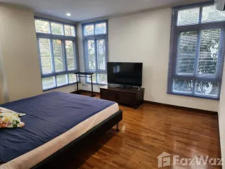 Wohnung zur Miete mit 2 Zimmer in Yan Nawa, Bangkok