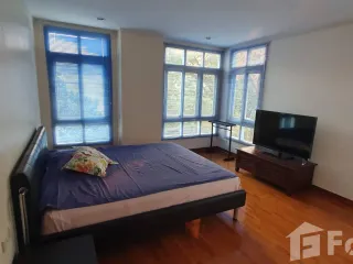 Wohnung zur Miete mit 2 Zimmer in Yan Nawa, Bangkok