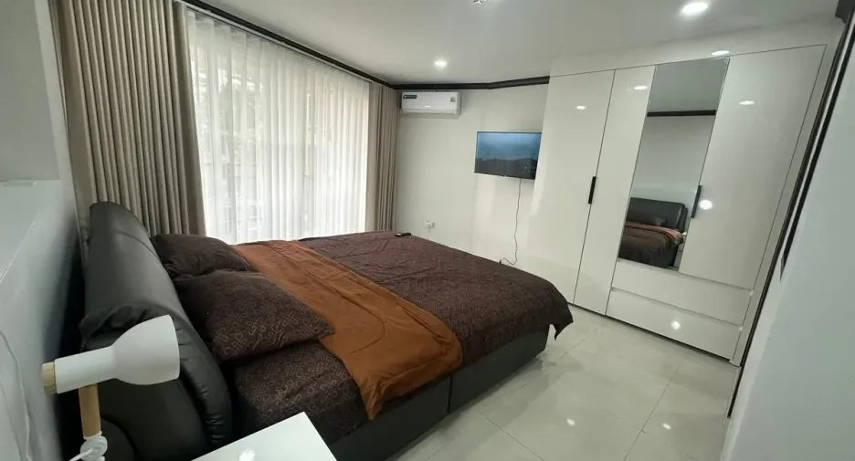For rent 2 bedrooms condo in South Pattaya, Pattaya