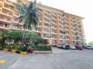 For rent 2 bedrooms condo in Bang Lamung, Chonburi