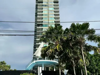 À louer et à vendre 2 chambres condo à Bang Saray, Pattaya